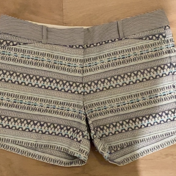 The Limited Chino White and Blue Textured Shorts Size 10 - Picture 7 of 8